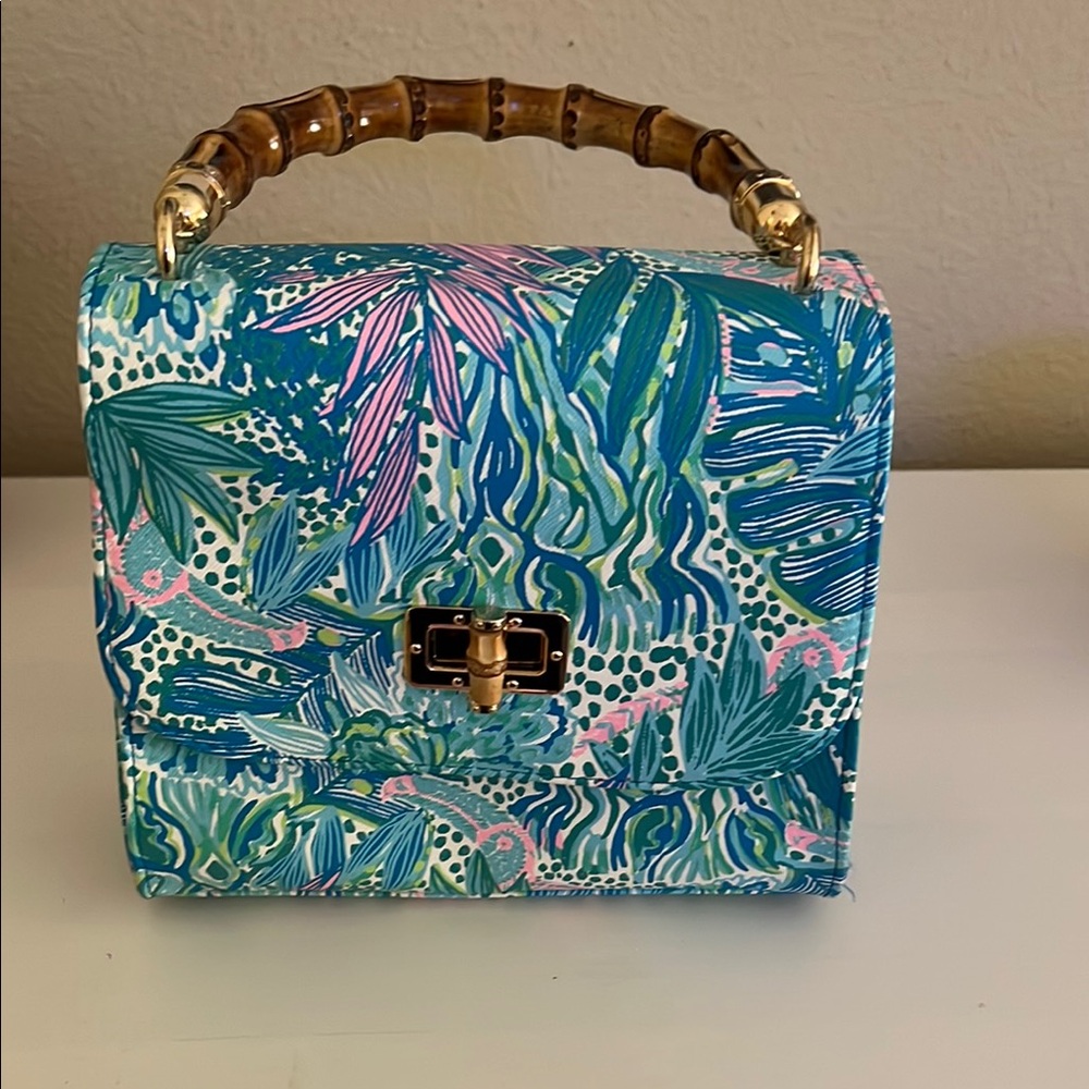 Lilly Pulitizer Women's Bag with Bamboo Handle. No tag but never used